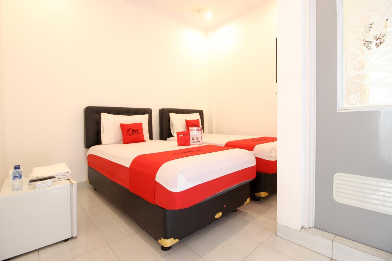 Reddoorz Plus @ Prawirotaman 3 Yogyakarta Exterior photo